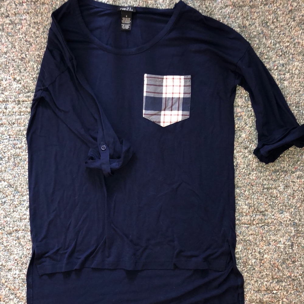 3/4 length sleeve shirt
